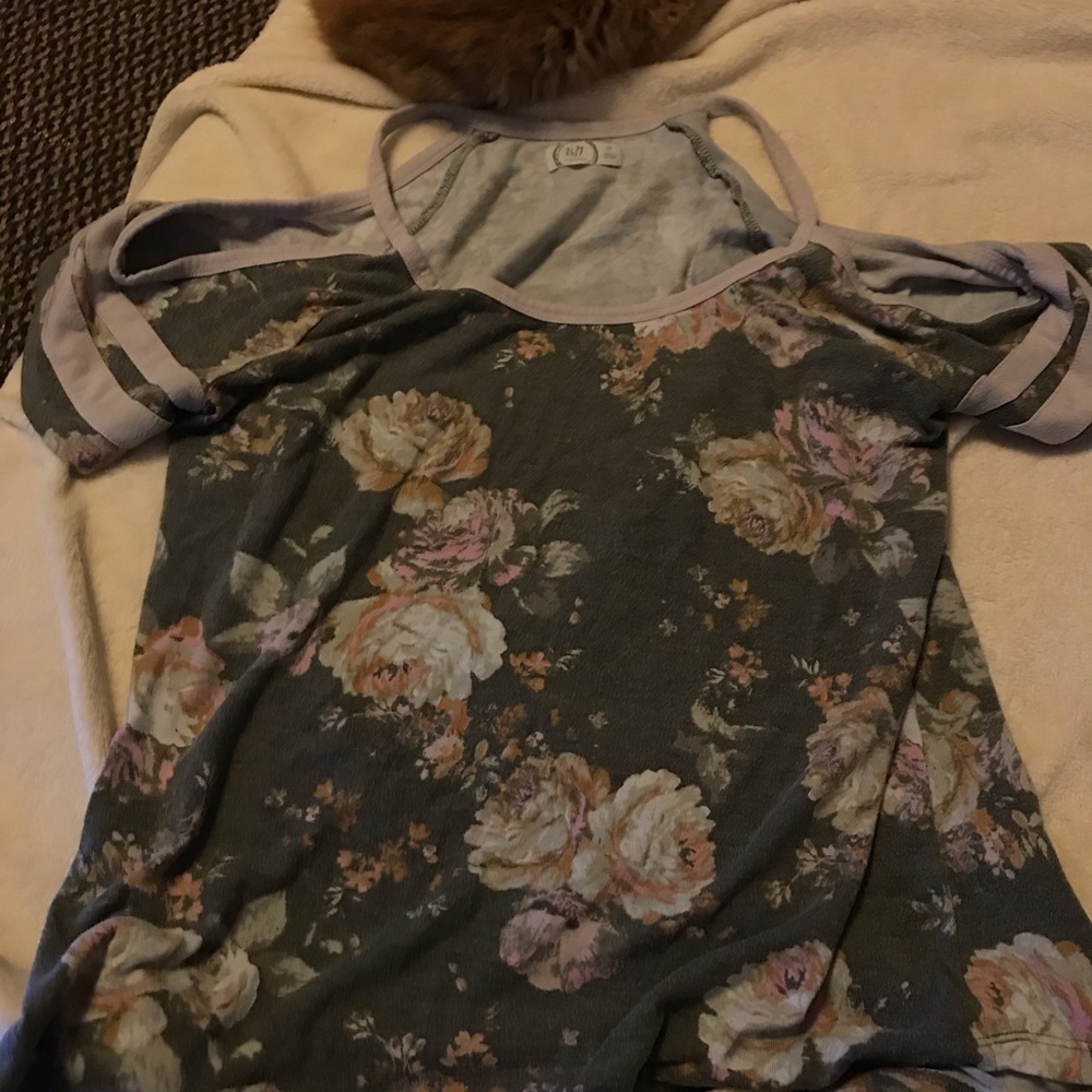 Maurice’s tank tee